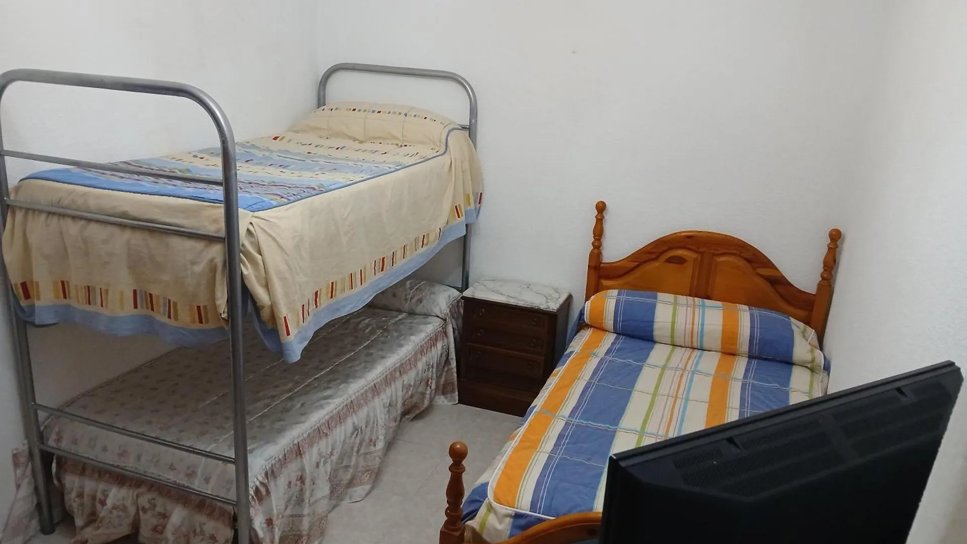 Habitacion Privada Triple Toledo