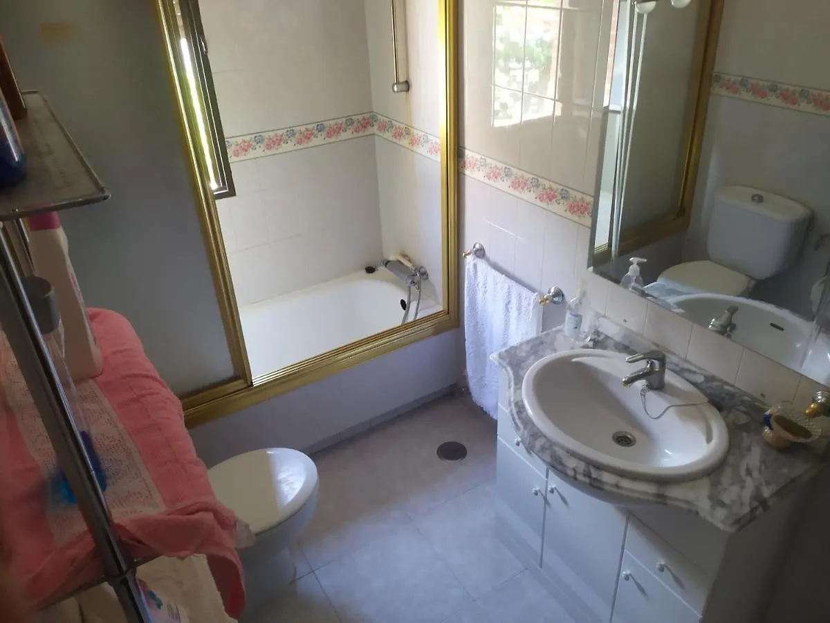 Habitacion Privada Triple Toledo 0*,