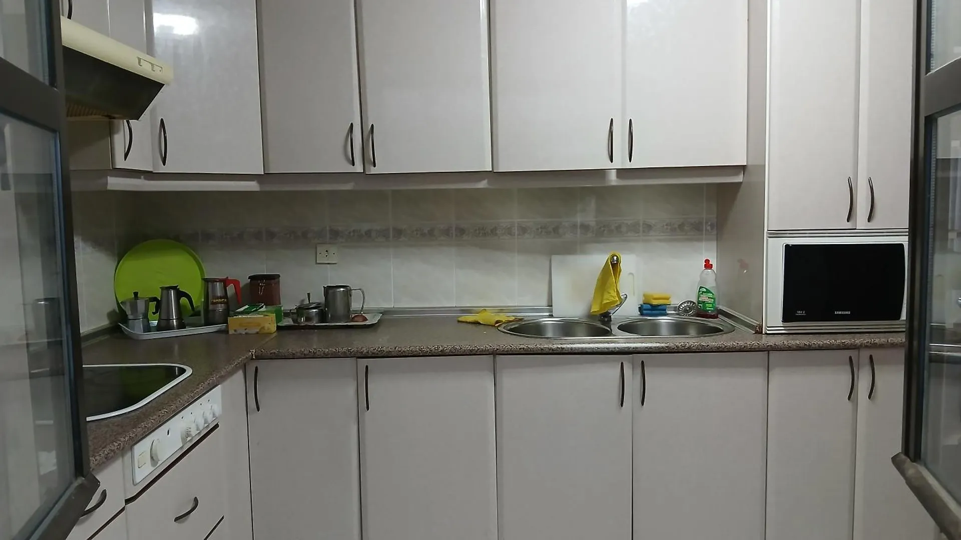 Habitacion Privada Triple Toledo Bed & Breakfast